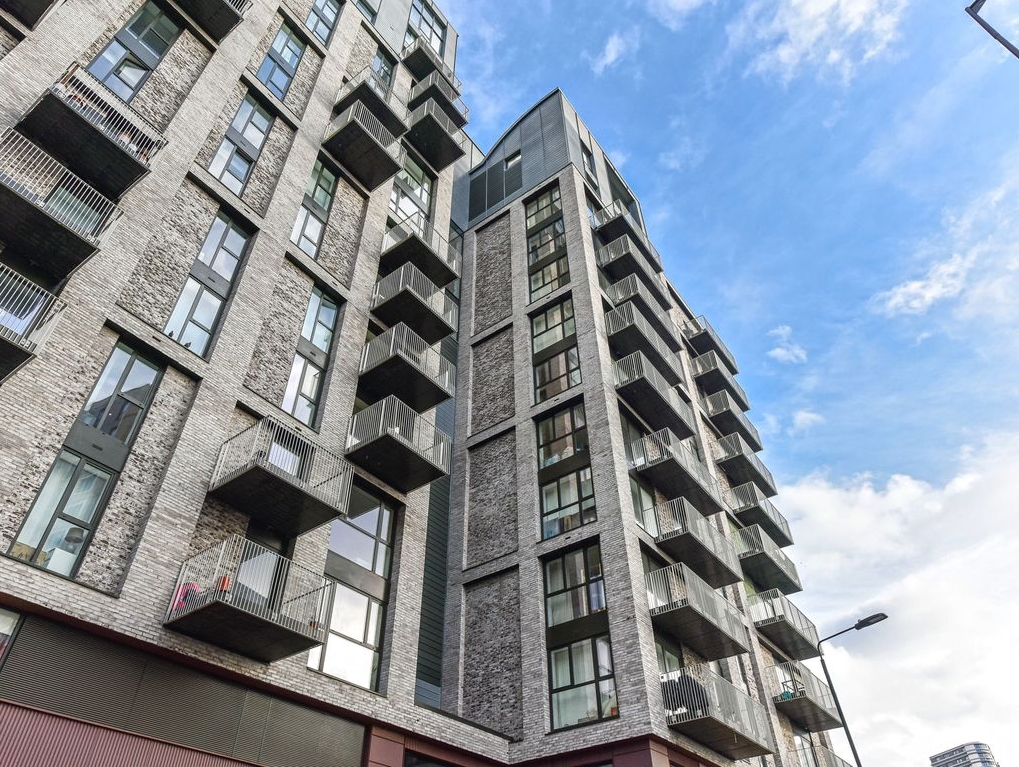 Similar Property: Apartment in Royal Docks