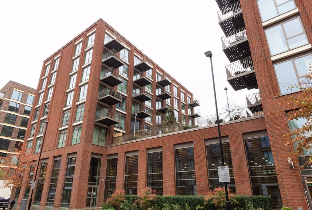 Similar Property: Apartment in Royal Docks