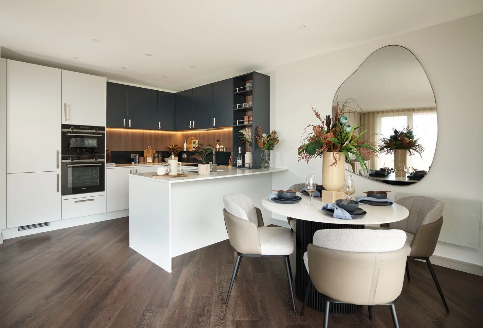 Similar Property: Apartment in Staines-upon-thames