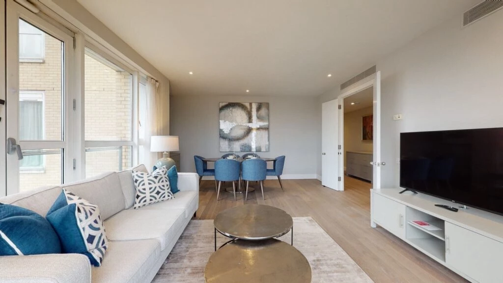 Similar Property: Apartment in Canary Wharf