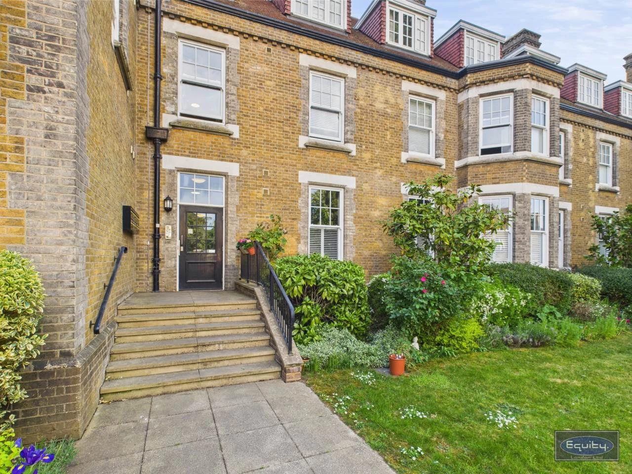 Property photo: Stone, Kent, DA2