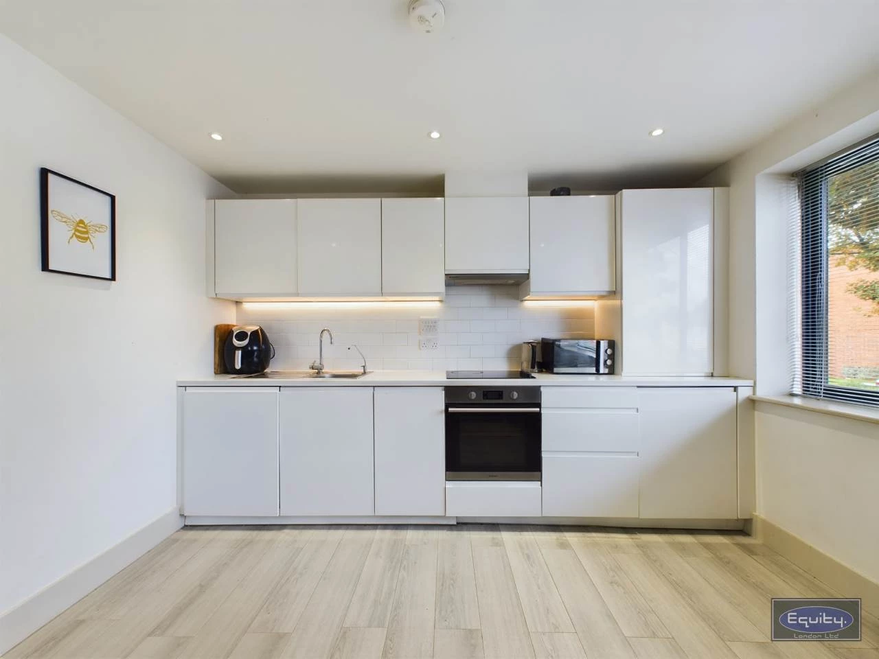 Kitchen (2)