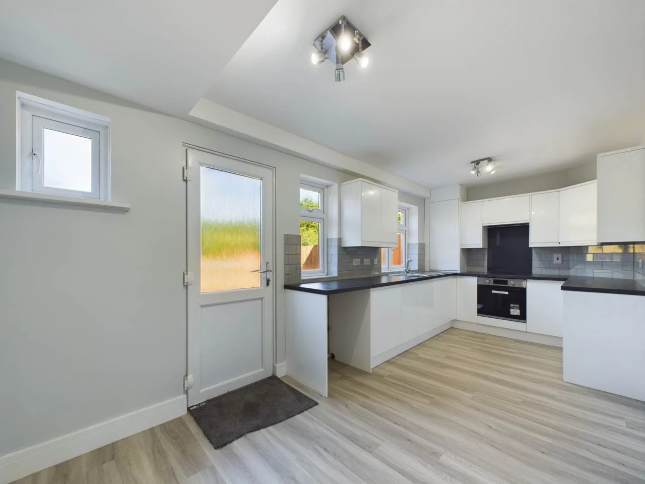 Kitchen (5)