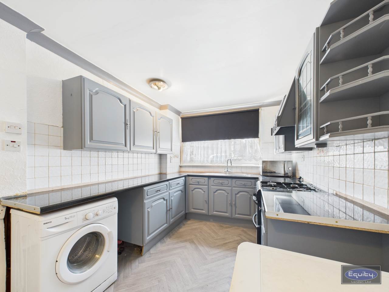 Kitchen (2)