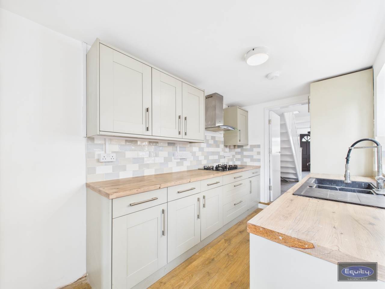 Kitchen (2)