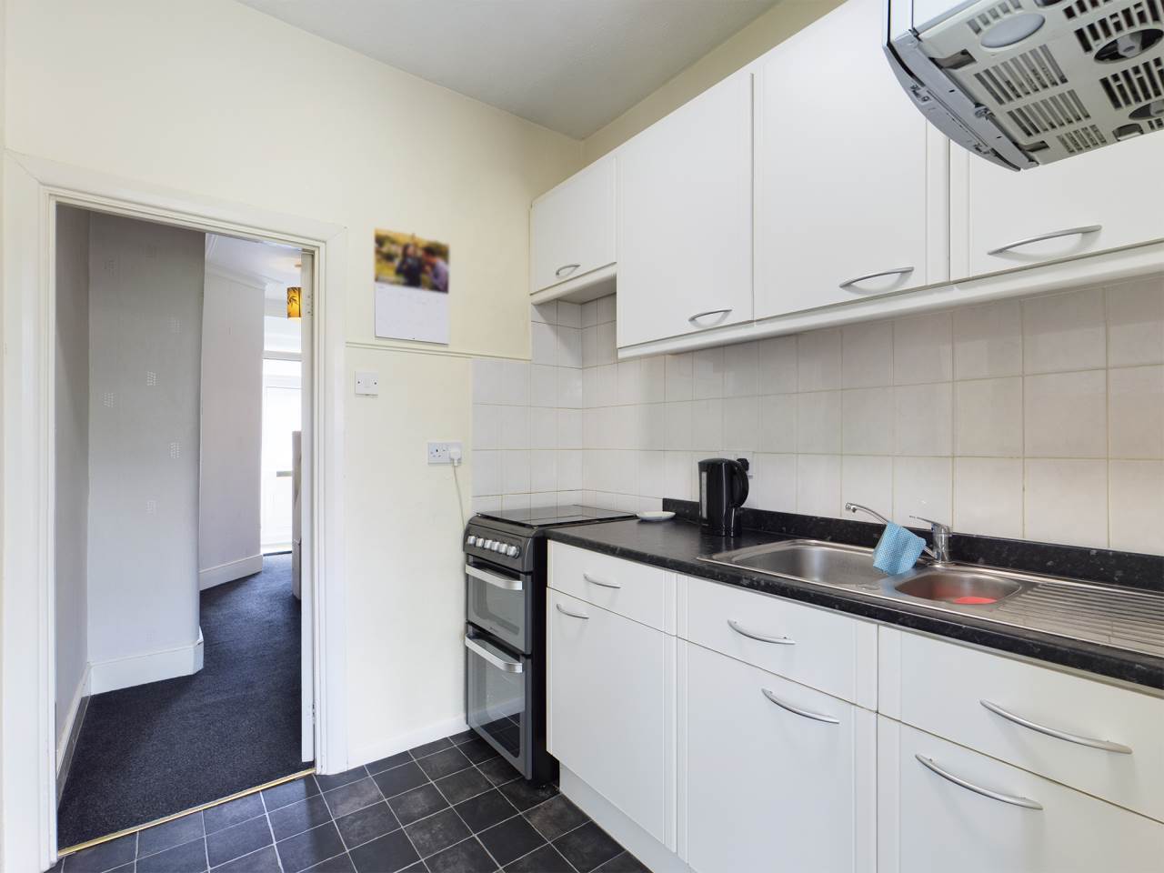 Kitchen (2)