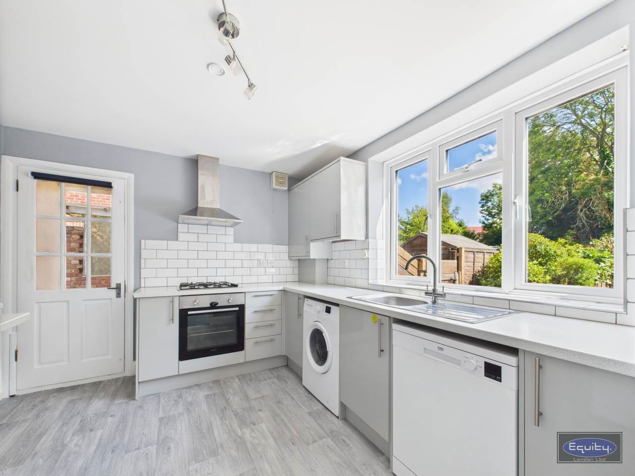 Kitchen (3)