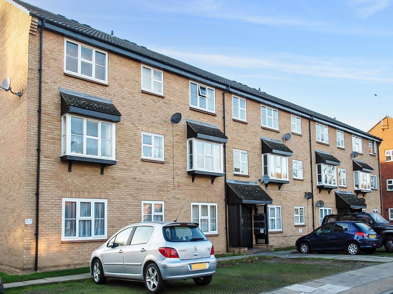 Parish Gate Drive Sidcup Kent DA15