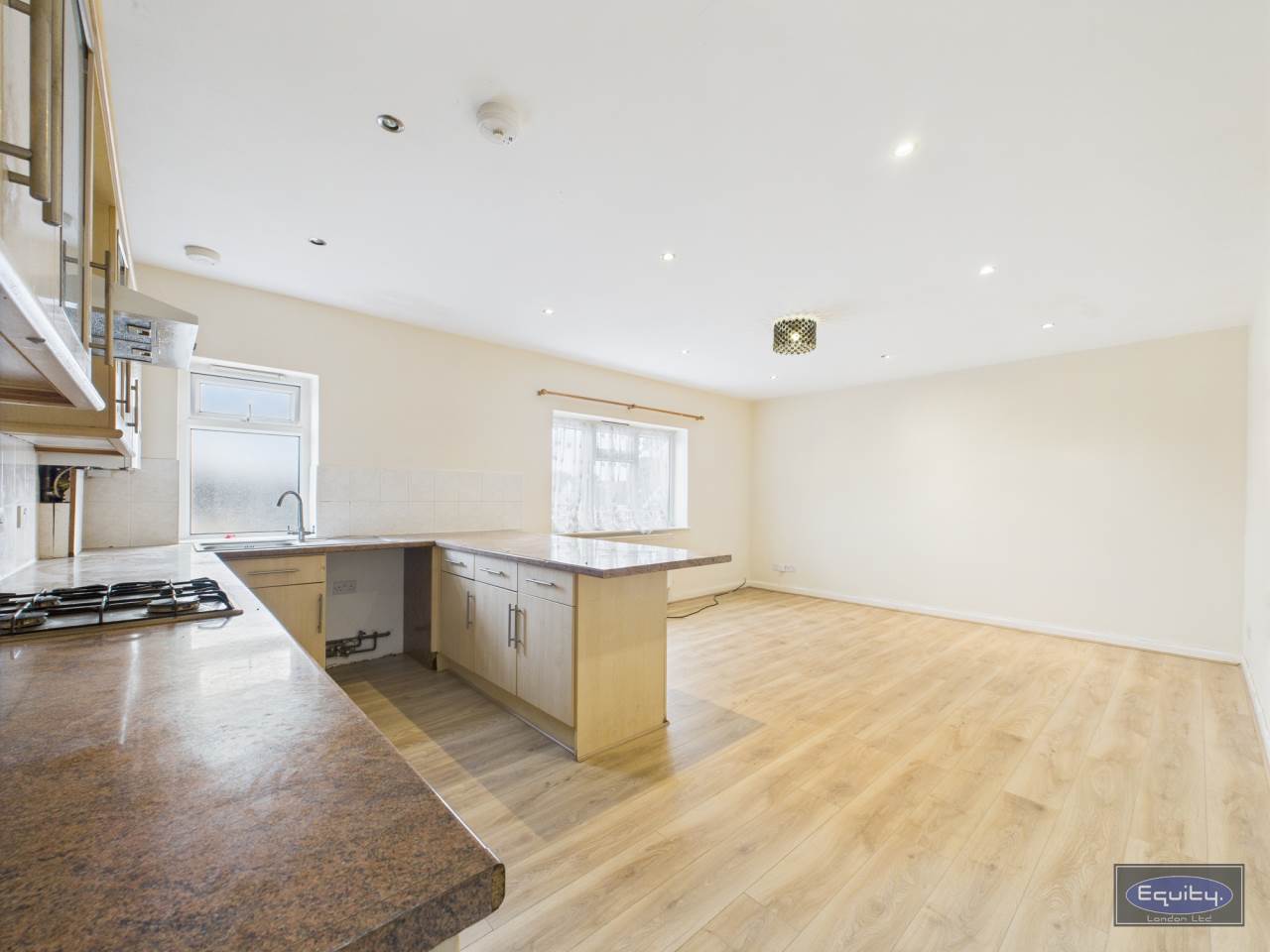 Kitchen (2)