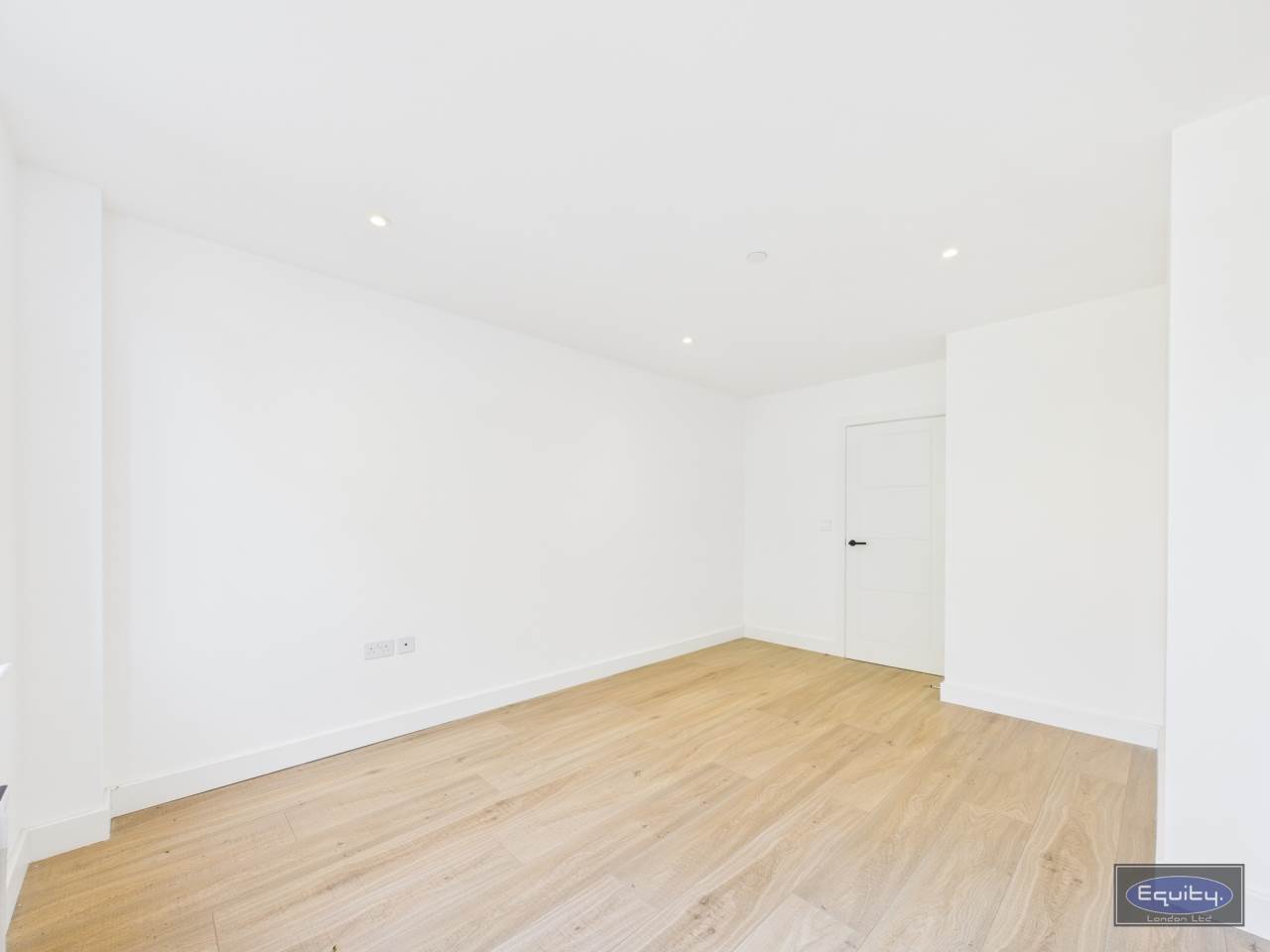 Bedroom One (4)