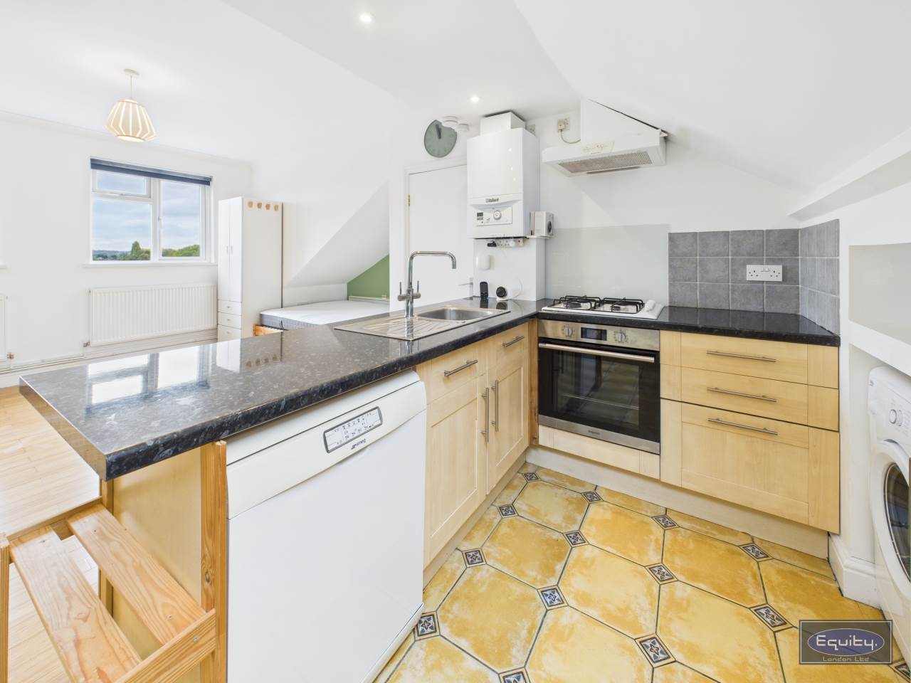 Kitchen (2)