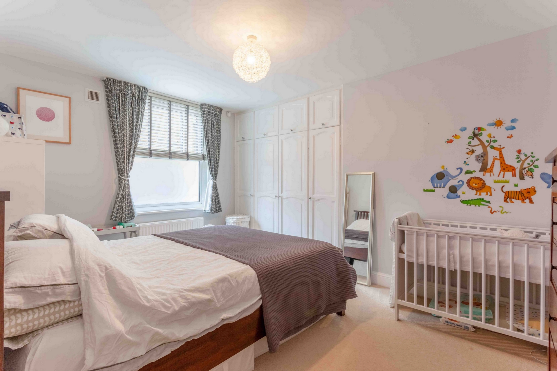 Property For Sale Road, Hampton Wick, KT1 1 Bedroom Flat
