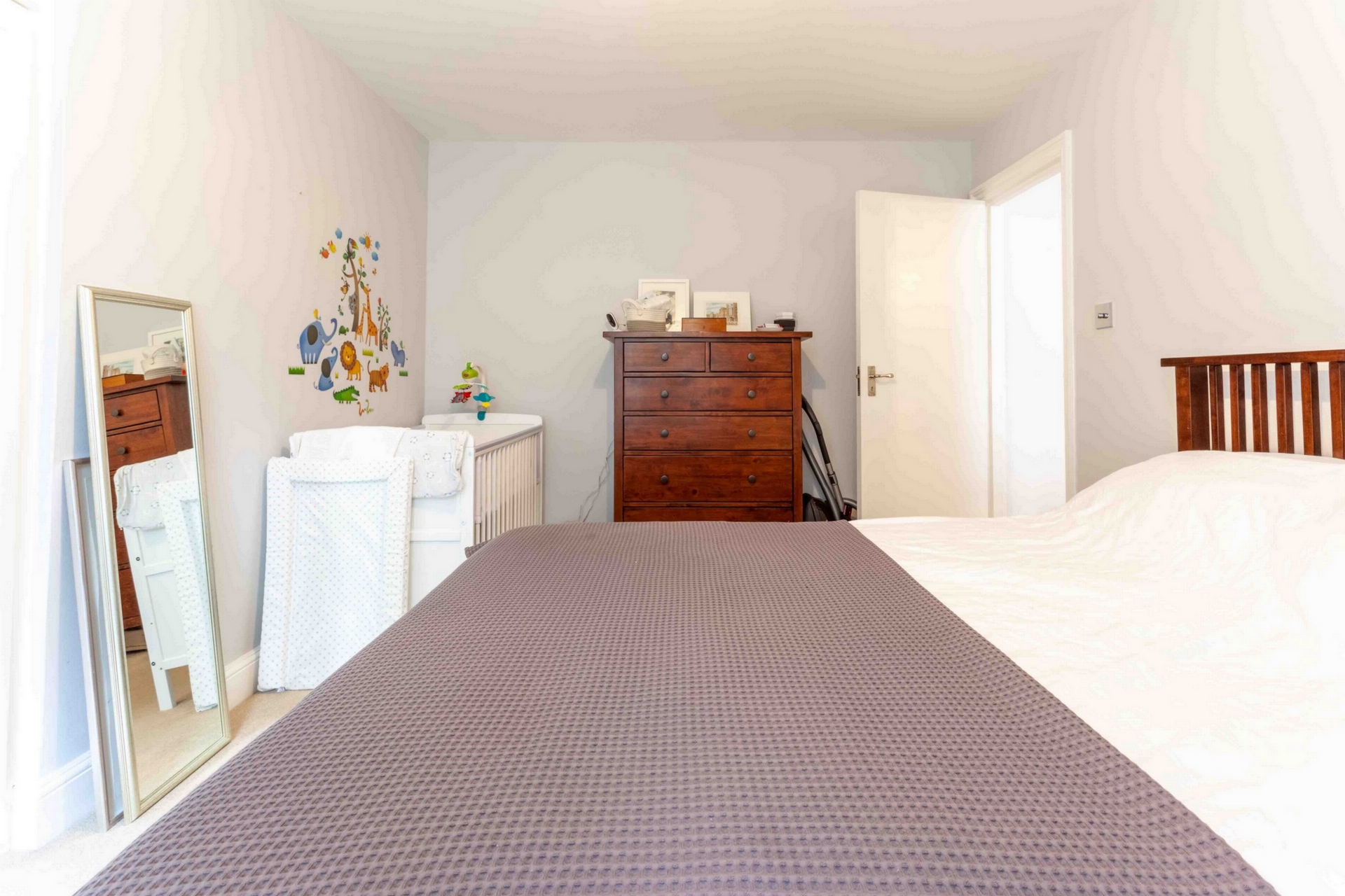 Property For Sale Road, Hampton Wick, KT1 1 Bedroom Flat