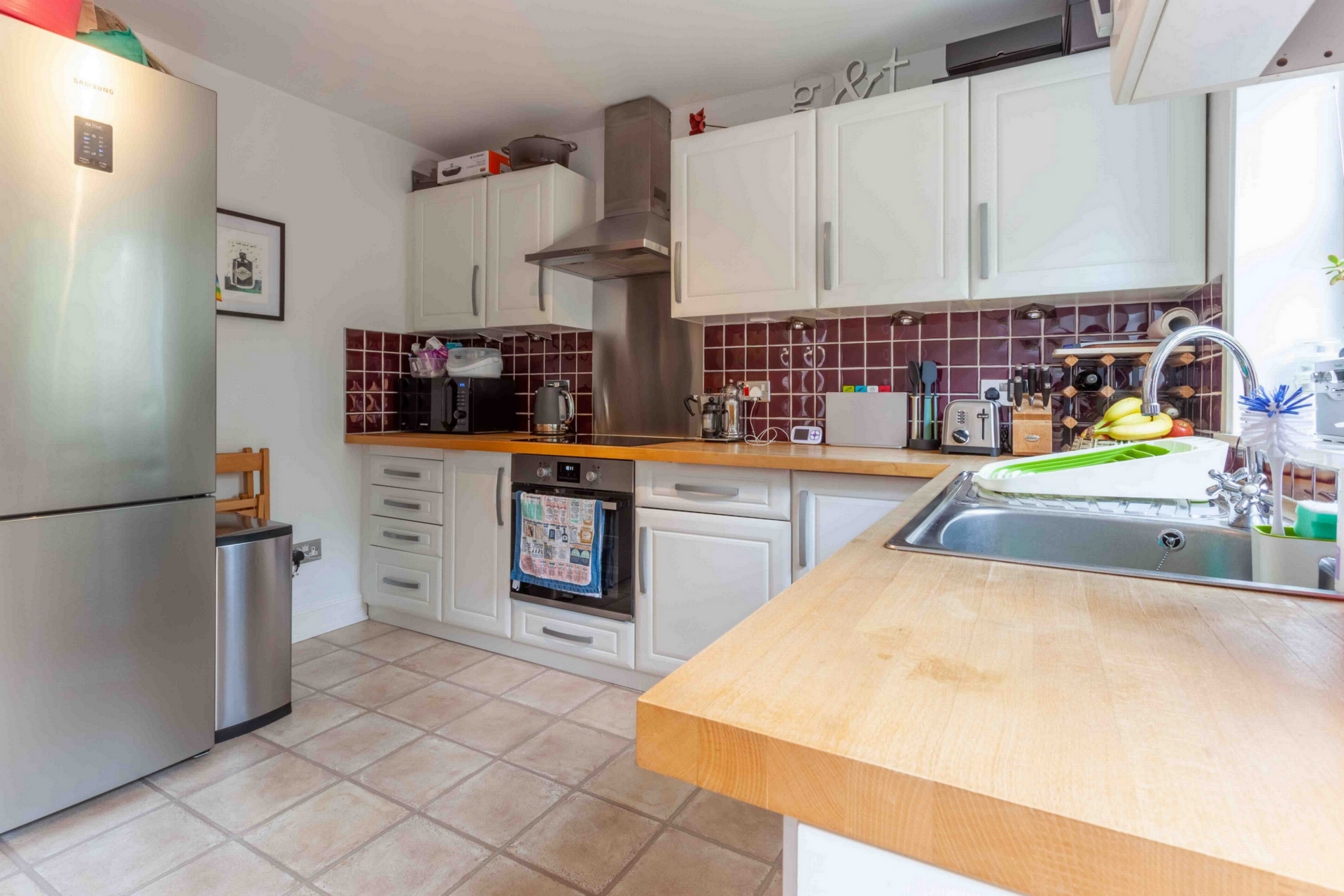 Property For Sale Road, Hampton Wick, KT1 1 Bedroom Flat