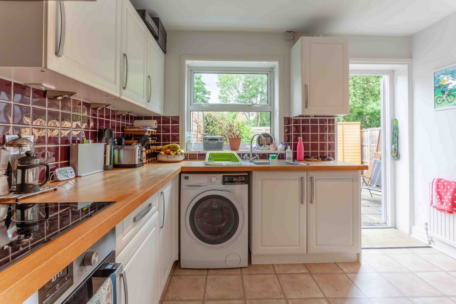 Property For Sale Road, Hampton Wick, KT1 1 Bedroom Flat