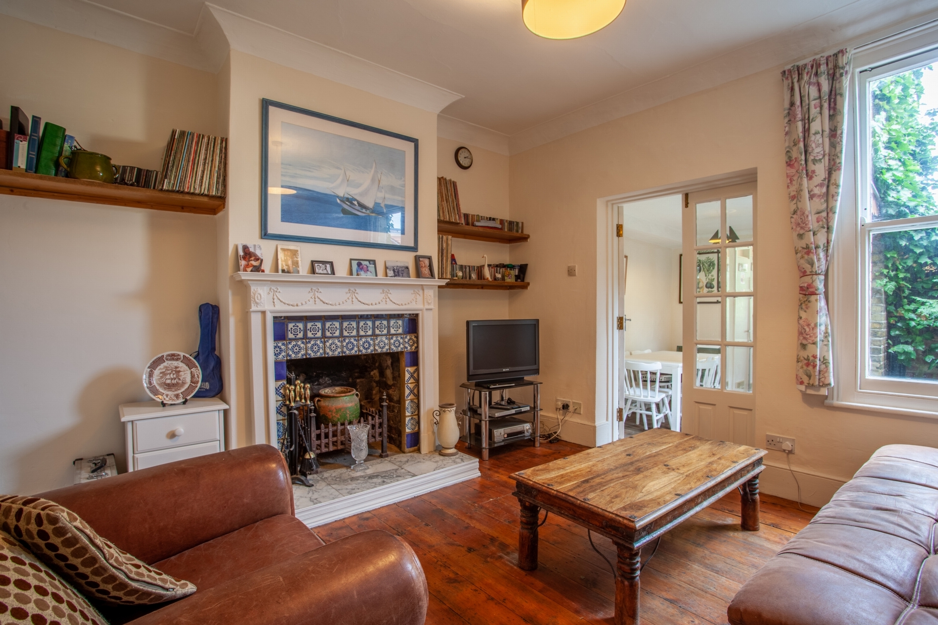 Property For Sale Park Road, Hampton Wick, KT1 2 Bedroom House