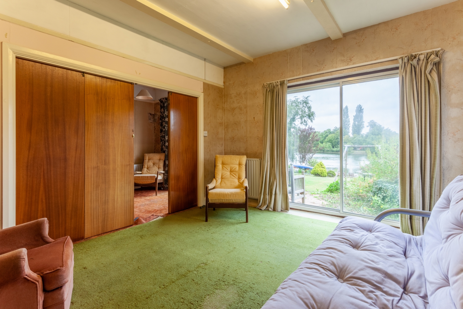 Property For Sale Queens Drive, Thames Ditton, KT7 3 Bedroom Detached