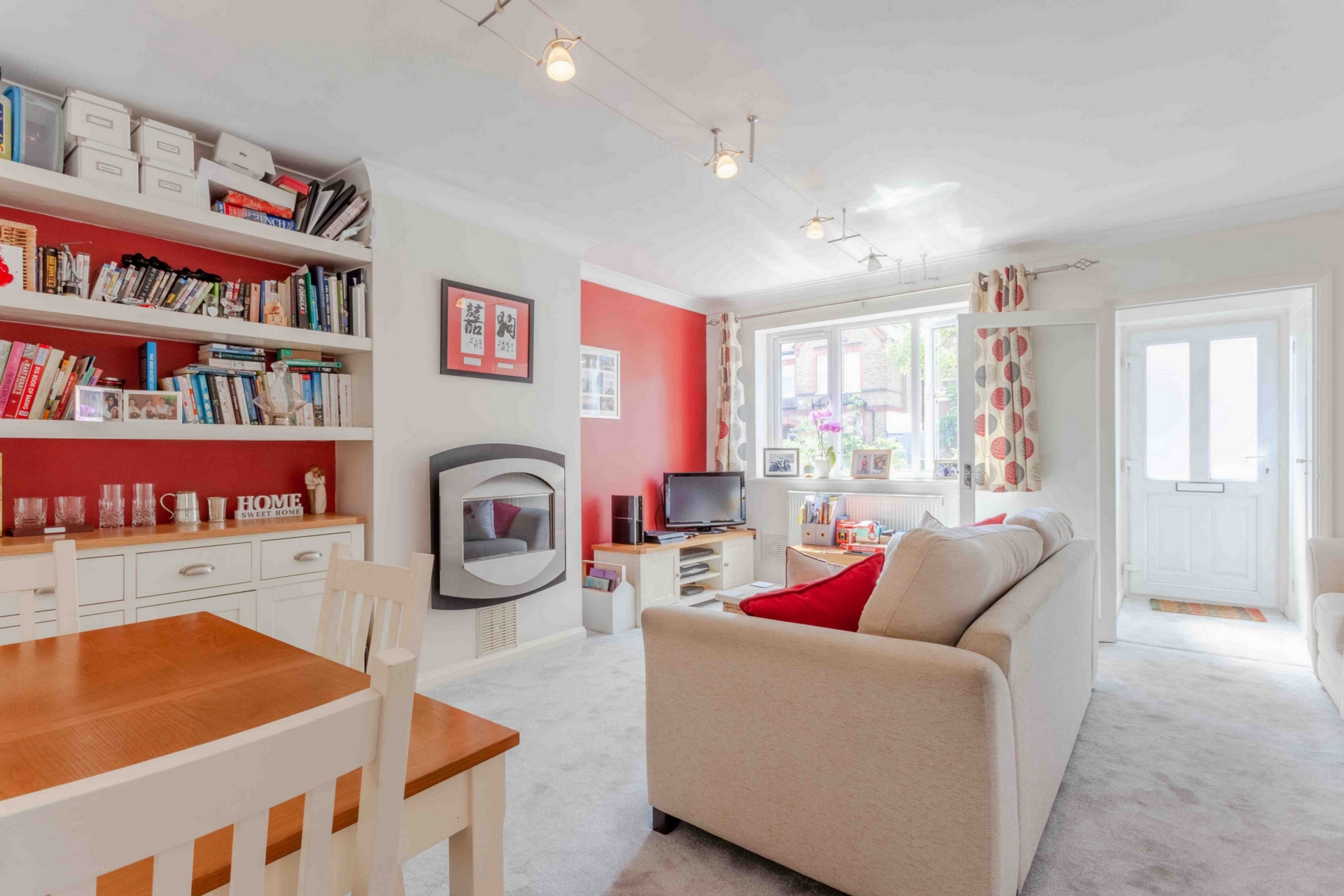 Property For Sale Vicarage Road, Hampton Wick, KT1 2 Bedroom Flat