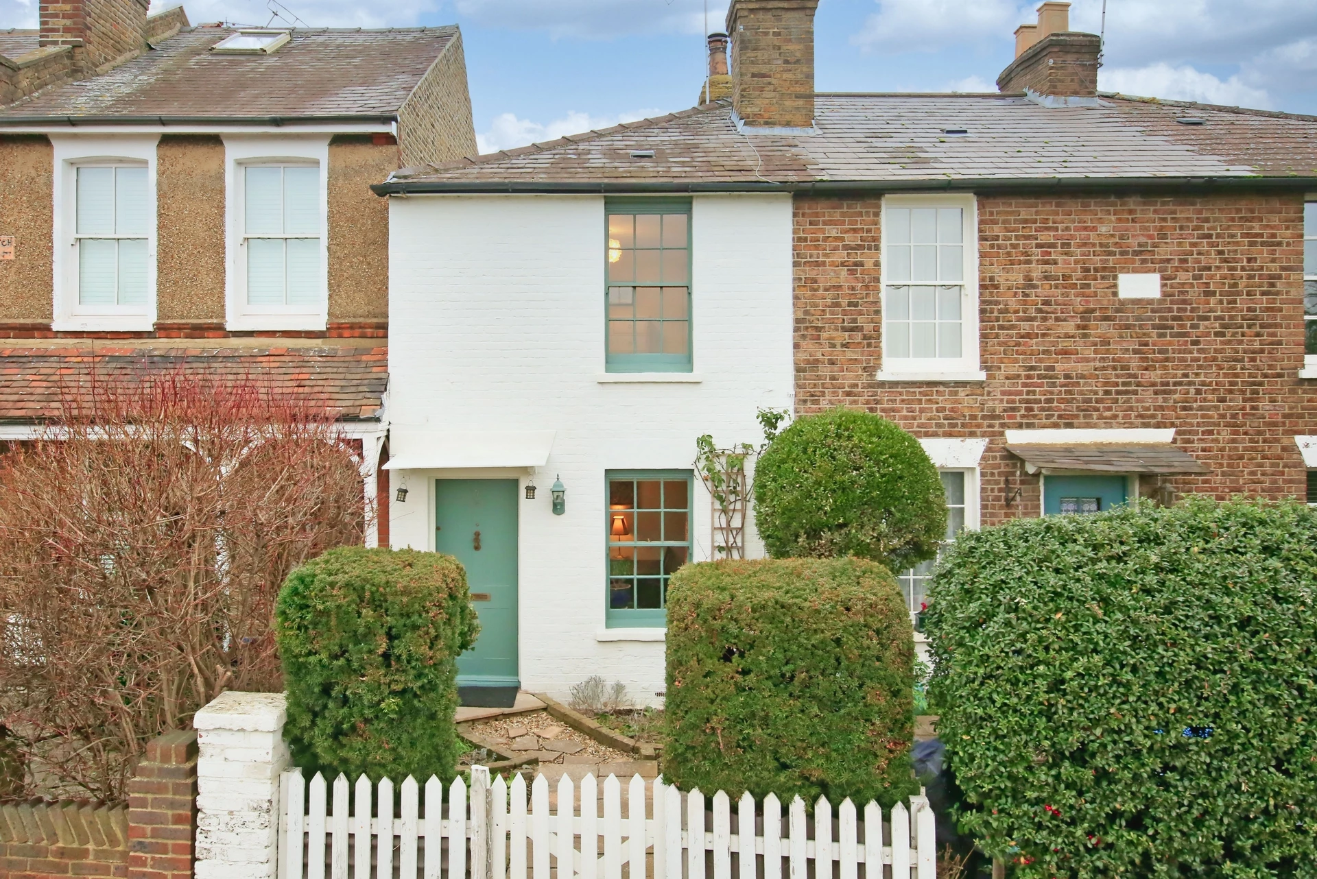 Park Road Hampton Wick Kingston Upon Thames KT1