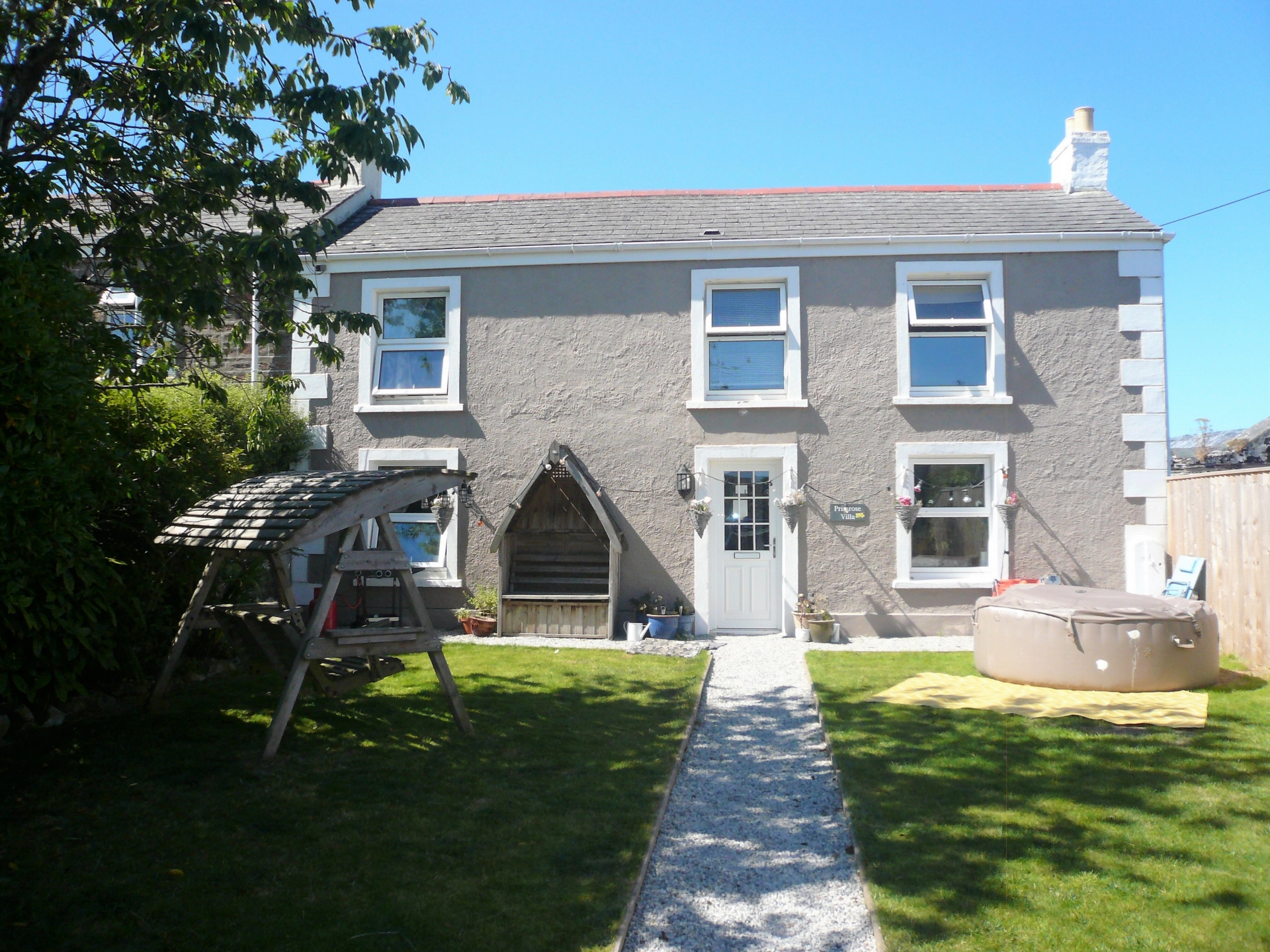 Sold STC Brokenshires Corner