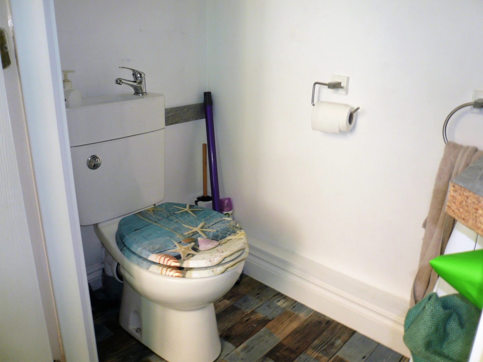 Cloakroom/WC