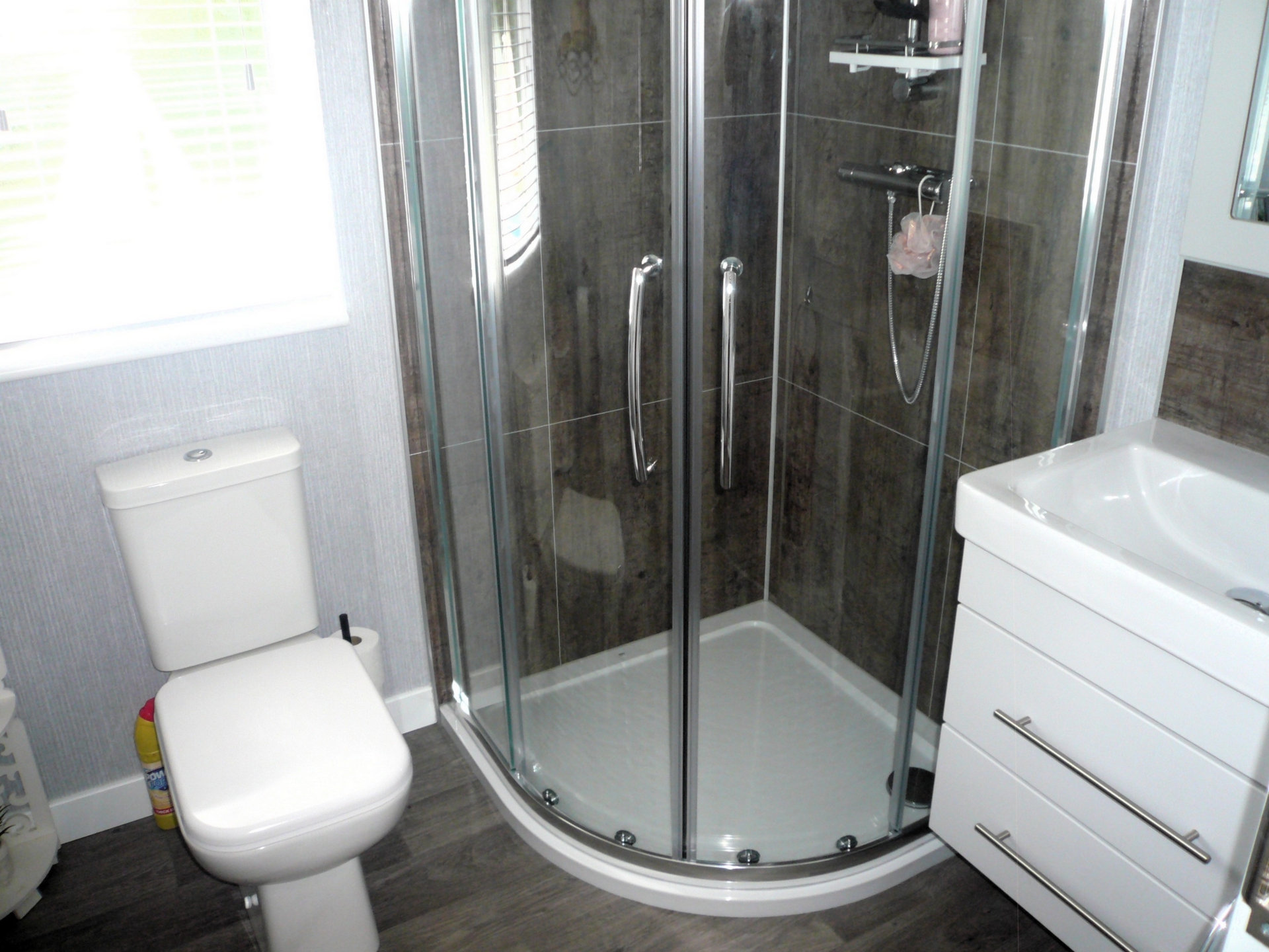 Shower/WC