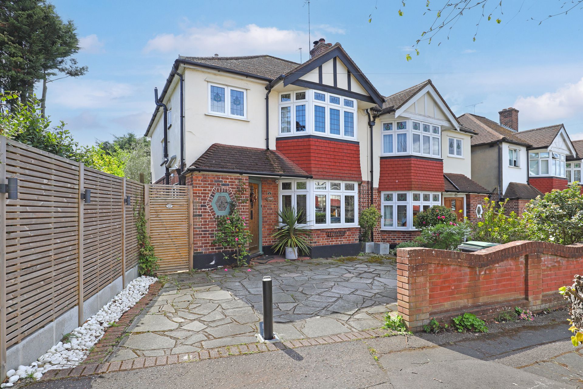 Property photo: Buckhurst Hiill, IG9