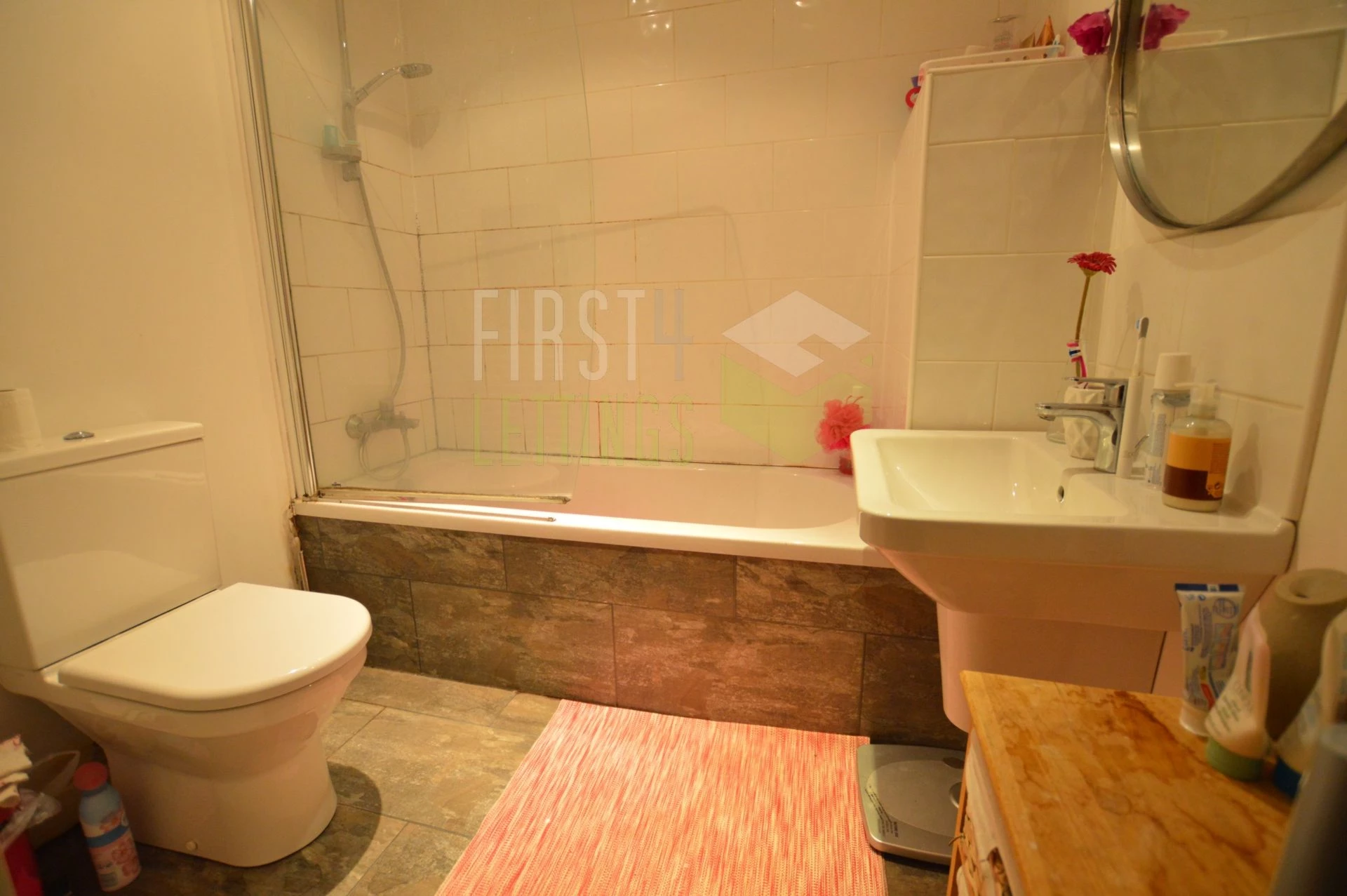 MODERN BATHROOM