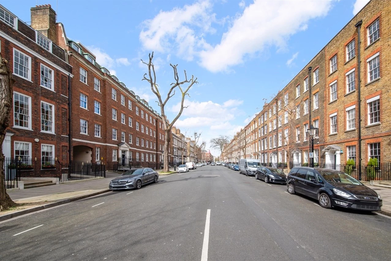 Holborn London WC1R