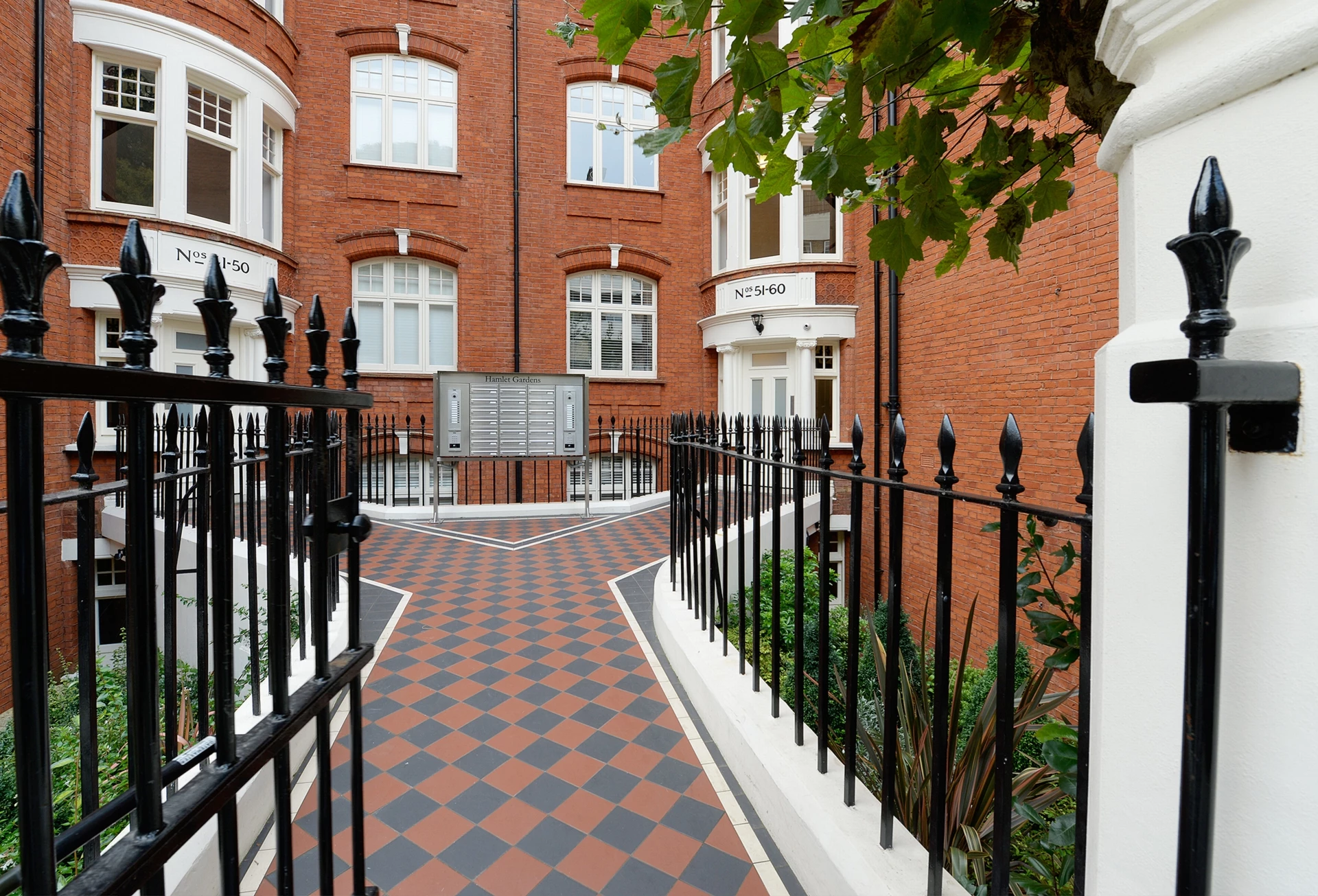 Ravenscourt Park London W6