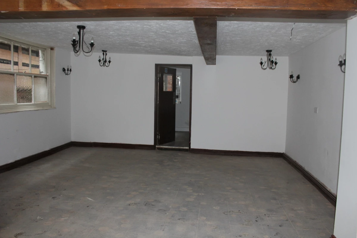 Photo 6