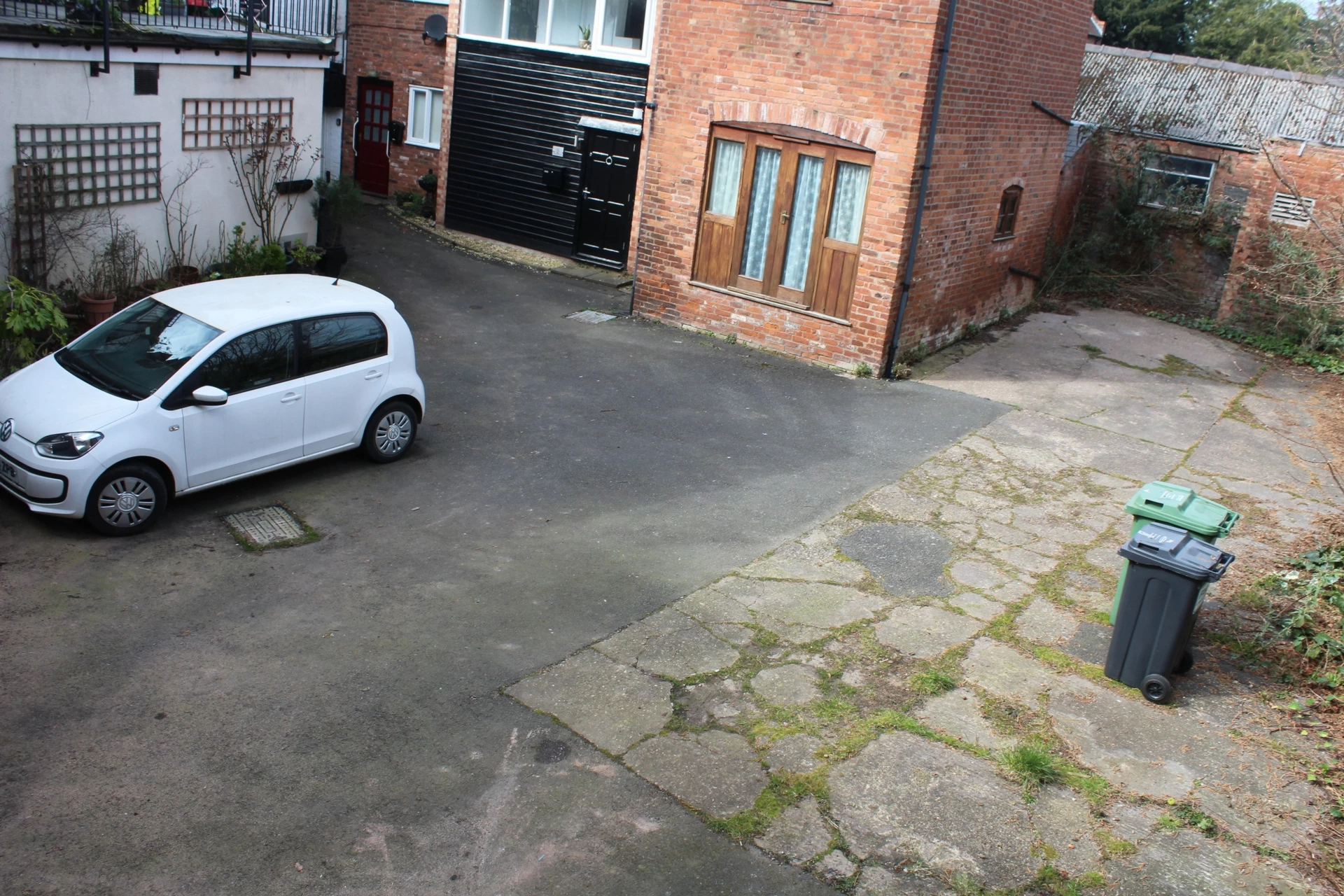 Photo 10
