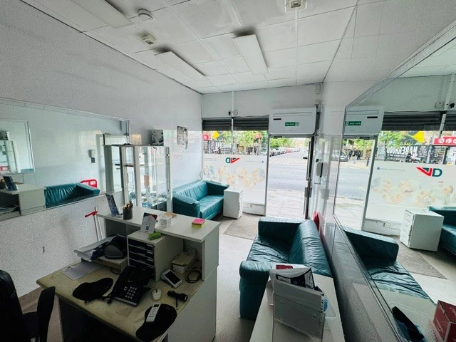 Photo 12