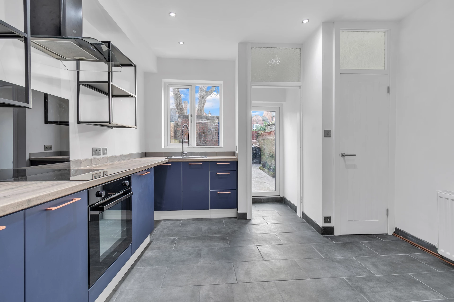Kitchen (2)