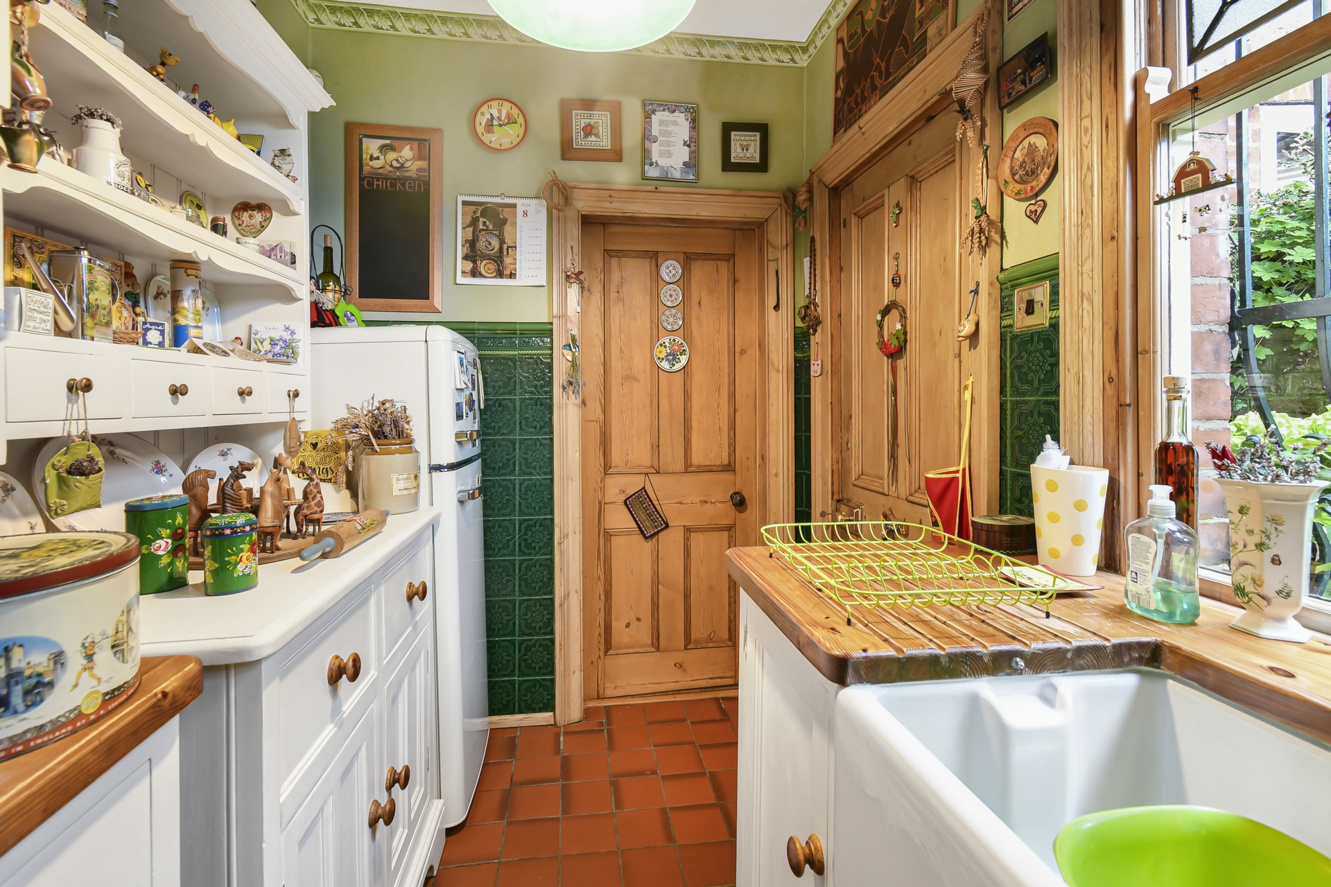 Kitchen (2)