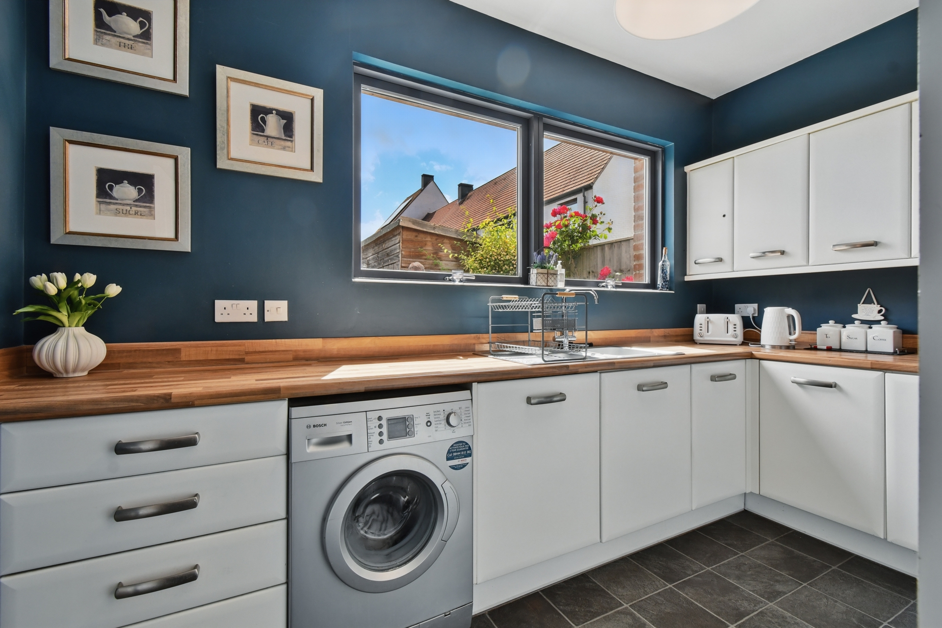 Kitchen (2)