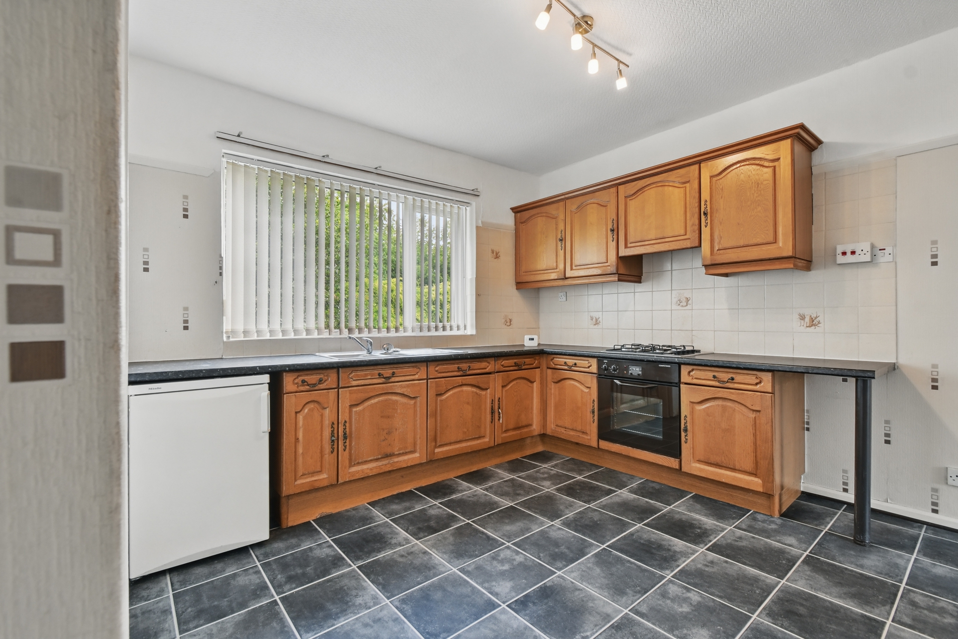 Kitchen (1)