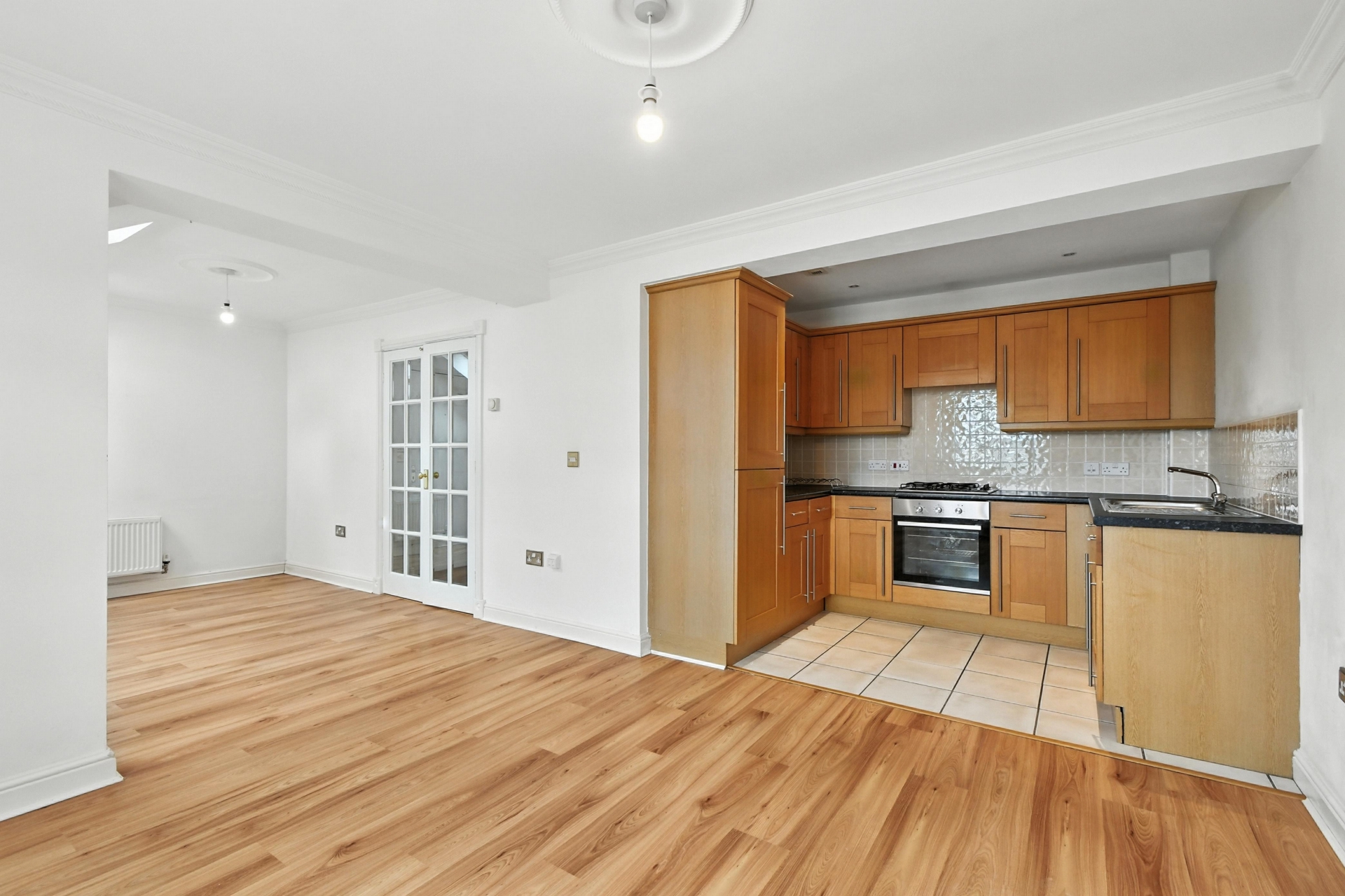Lounge/Kitchen