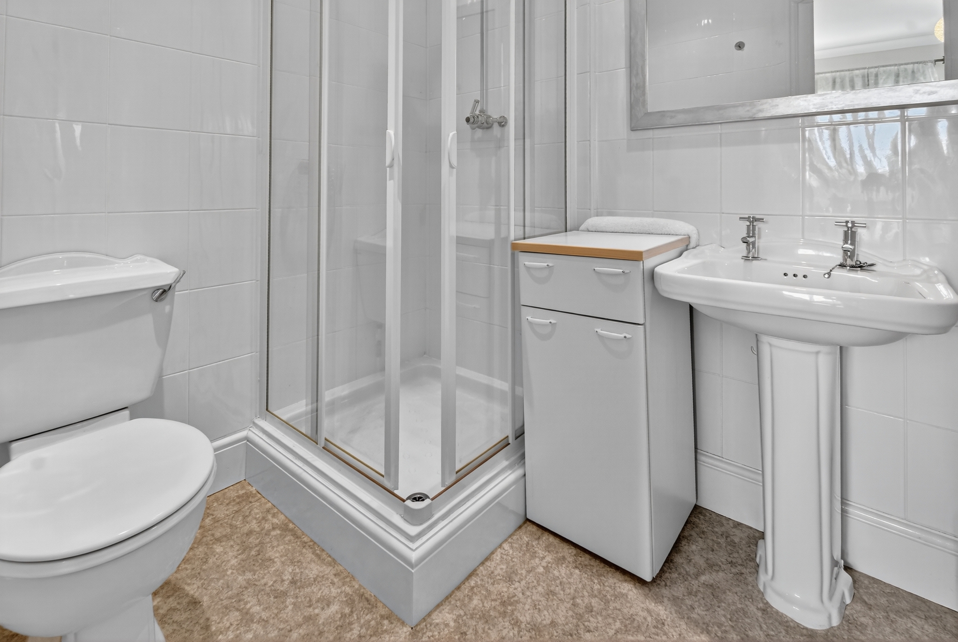 En-Suite 2