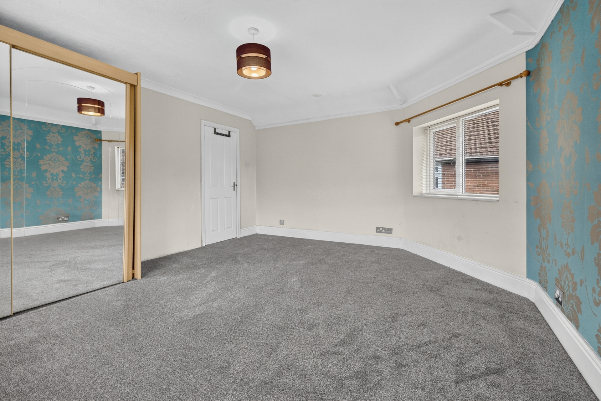 Bedroom 1 (1)