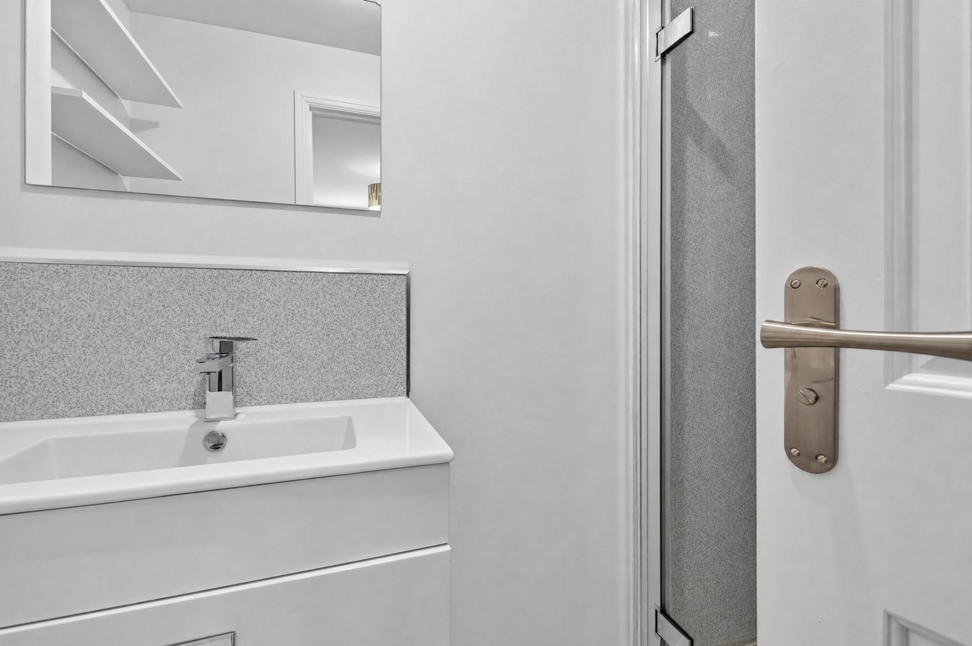 En-Suite (2)