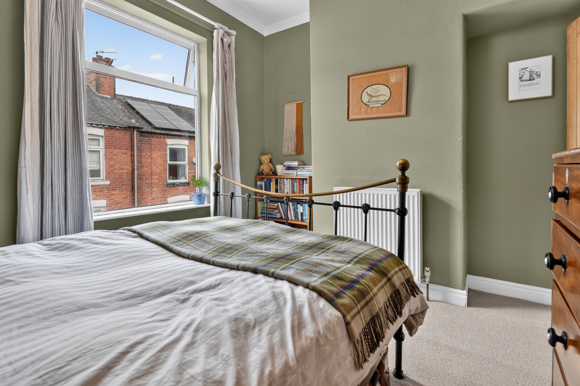 Bedroom 1 (1)