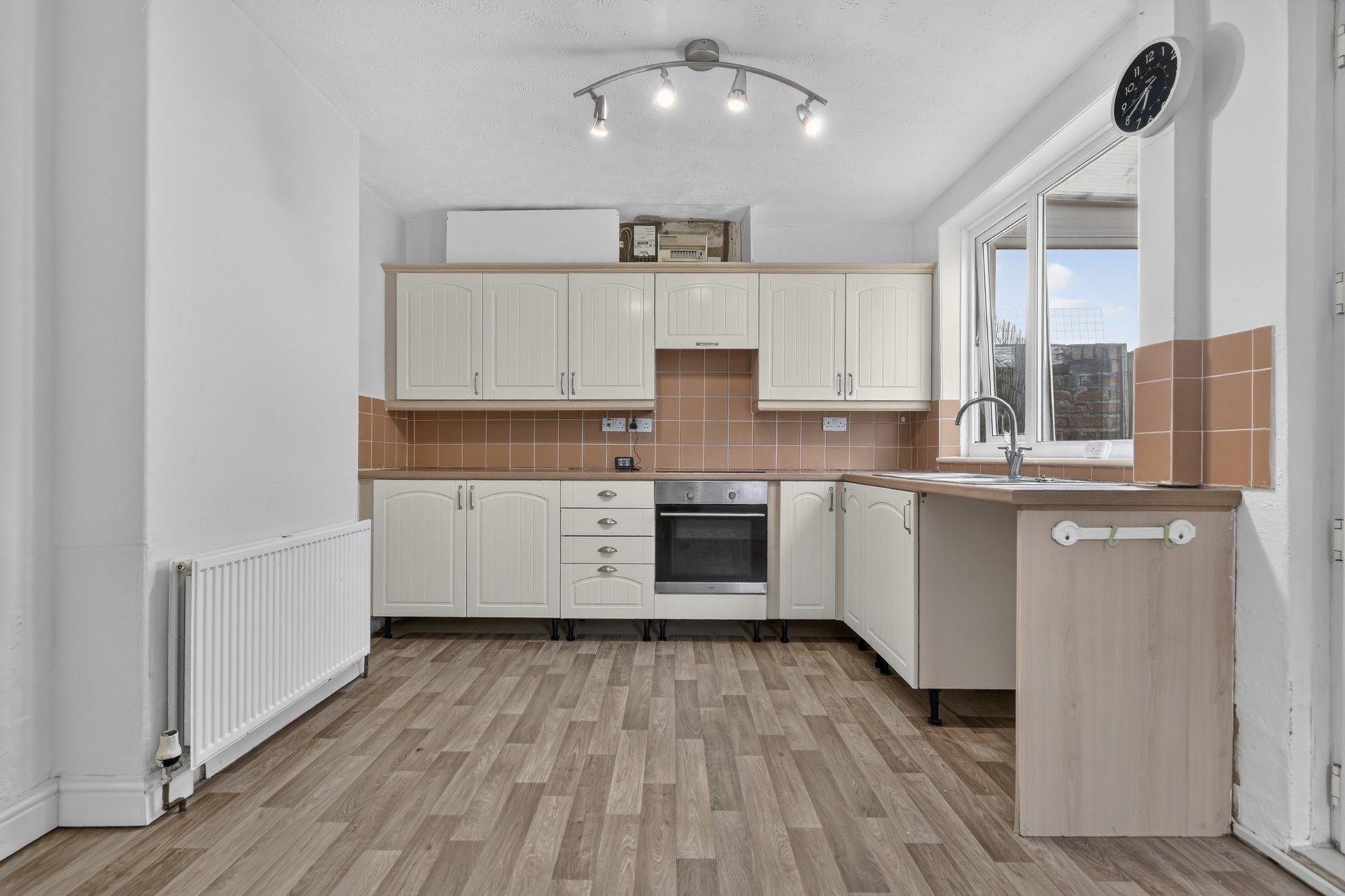 Kitchen (1)