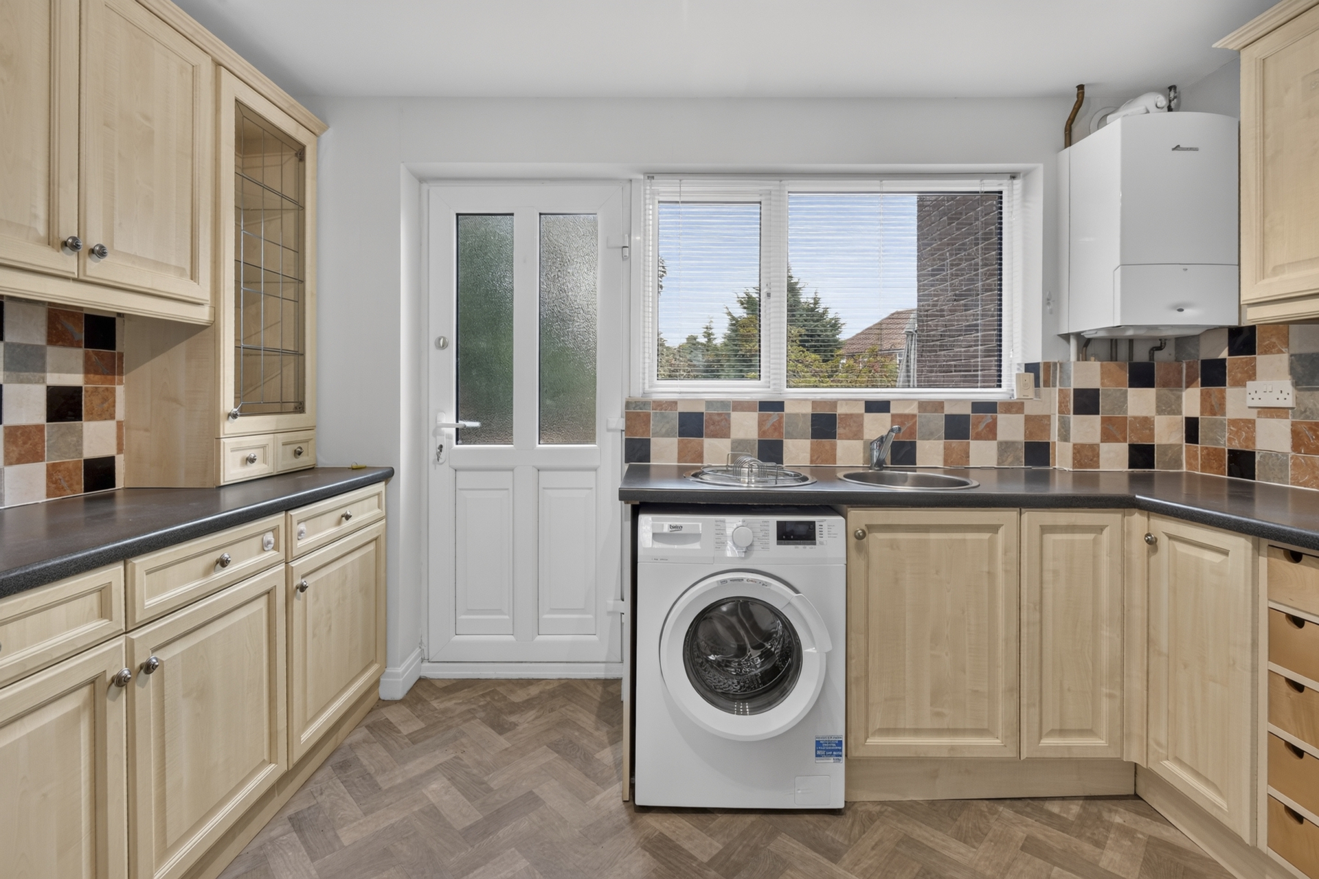 Kitchen (1)