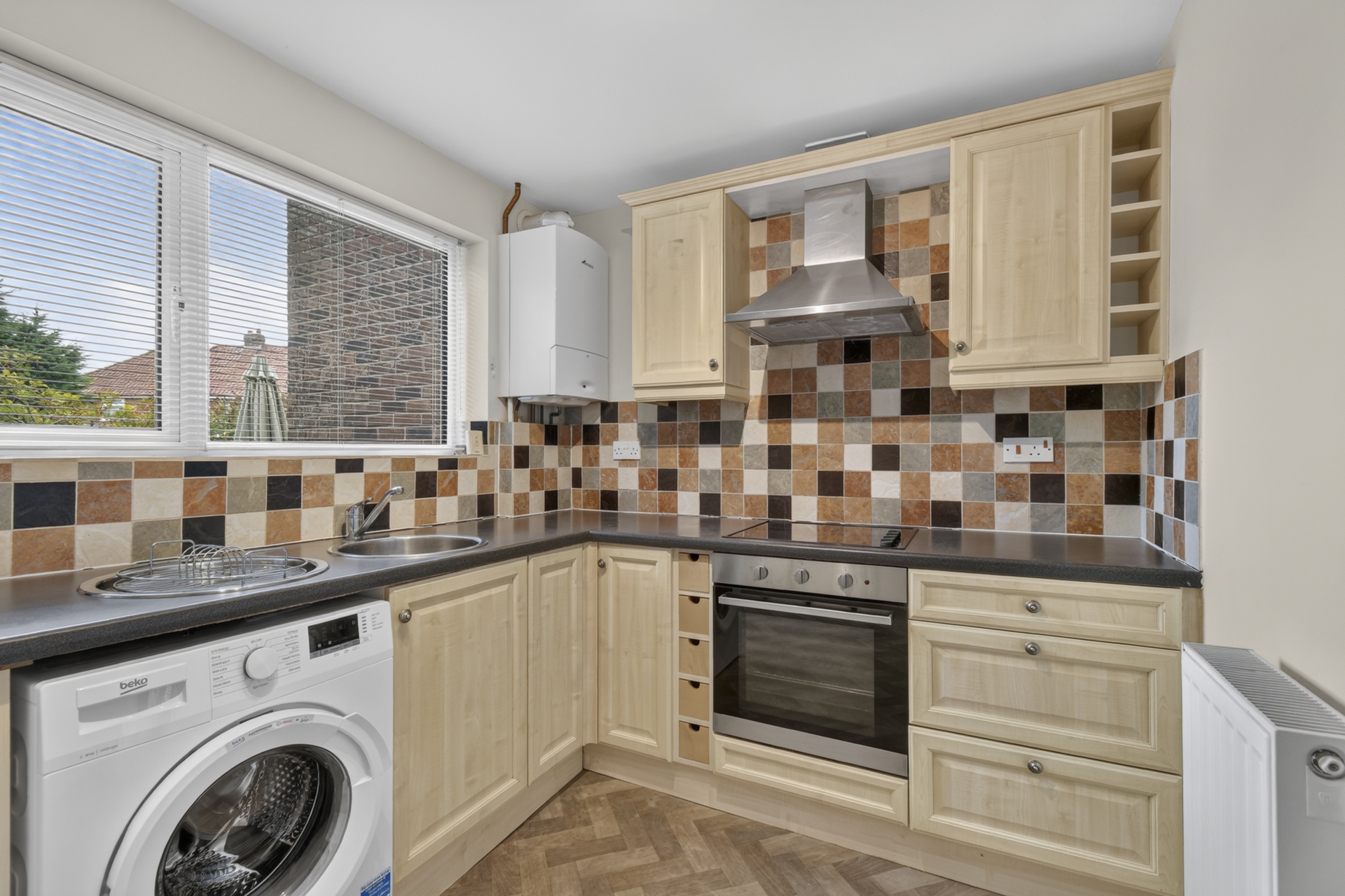 Kitchen (2)
