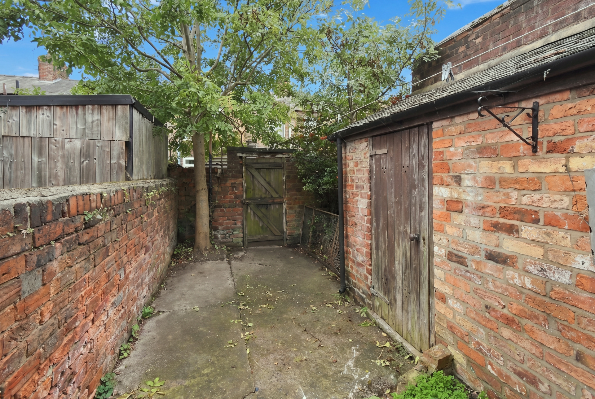 Courtyard (2)