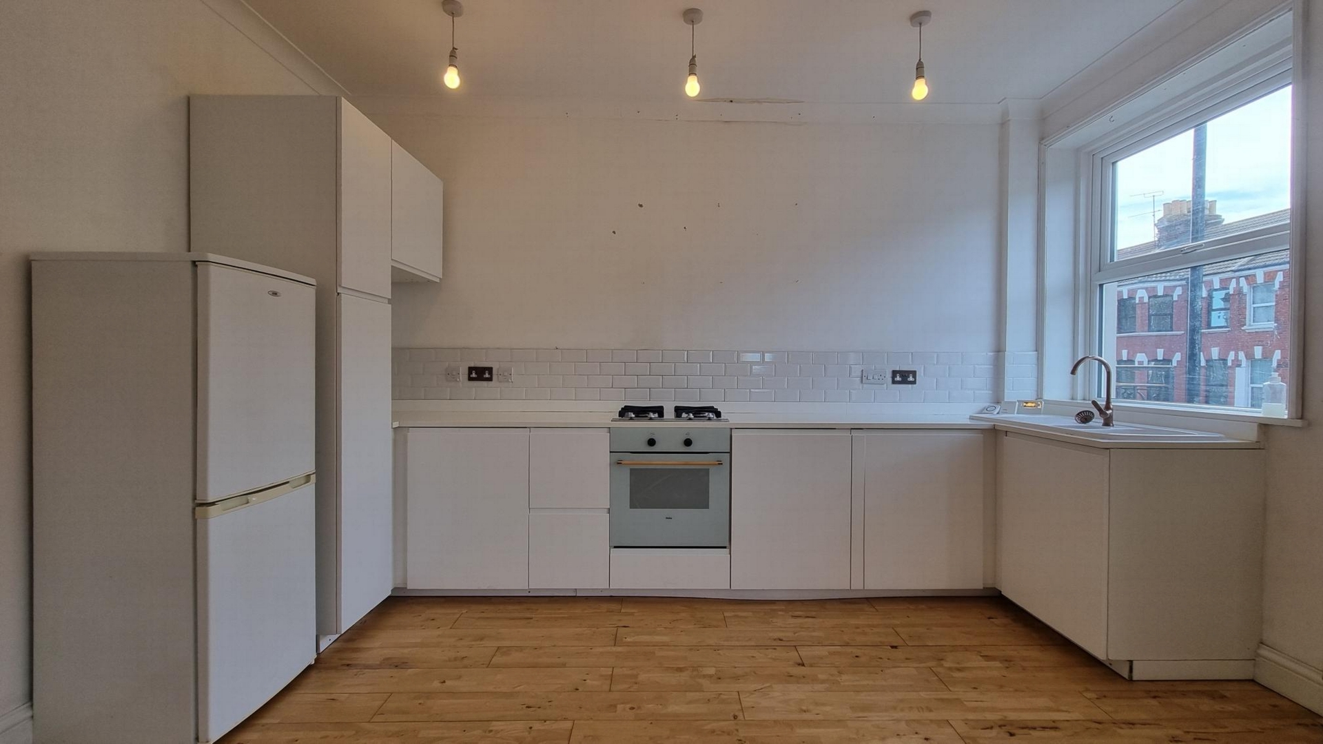 Lounge/Kitchen