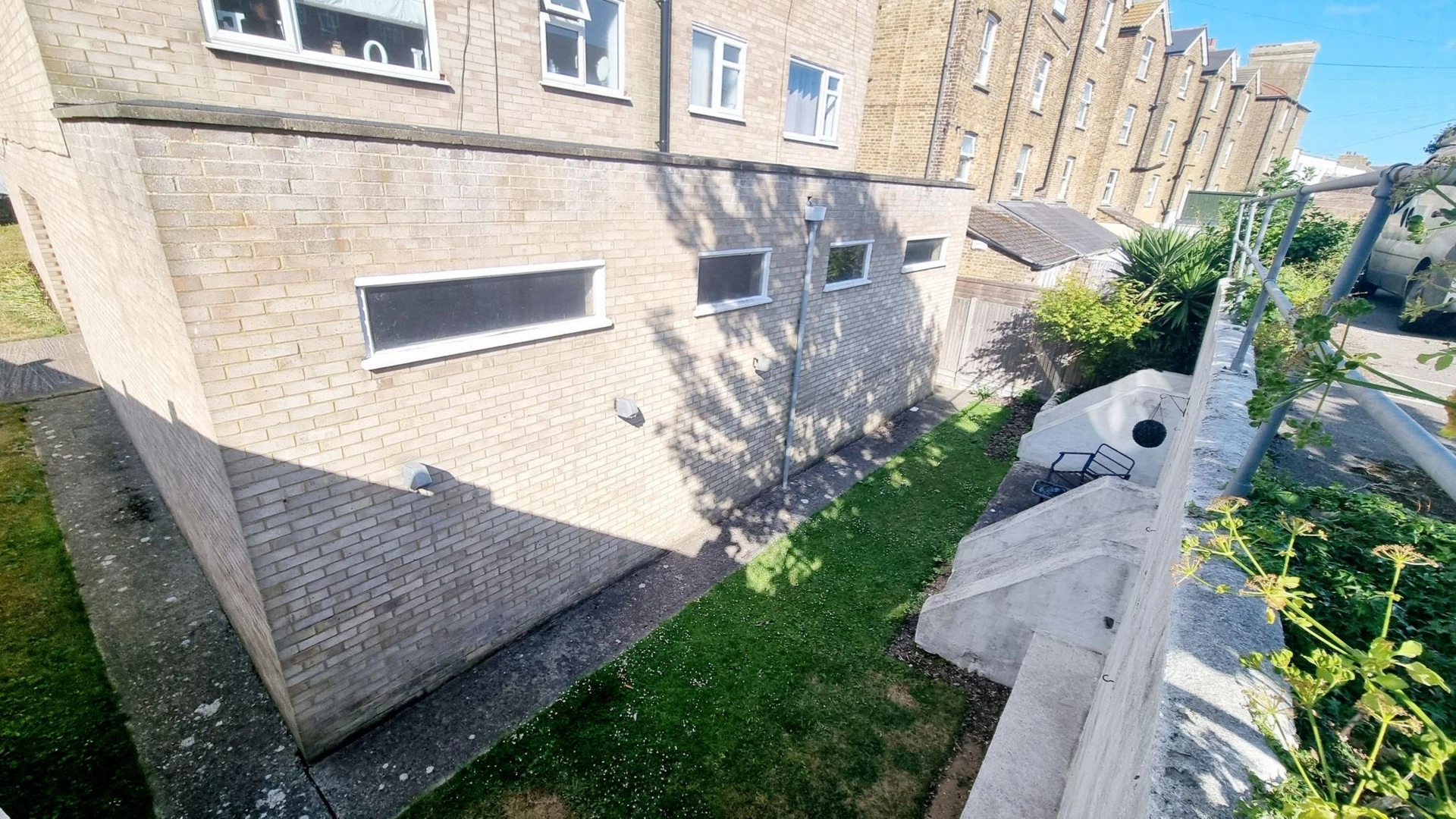 Rear Washing Line Are