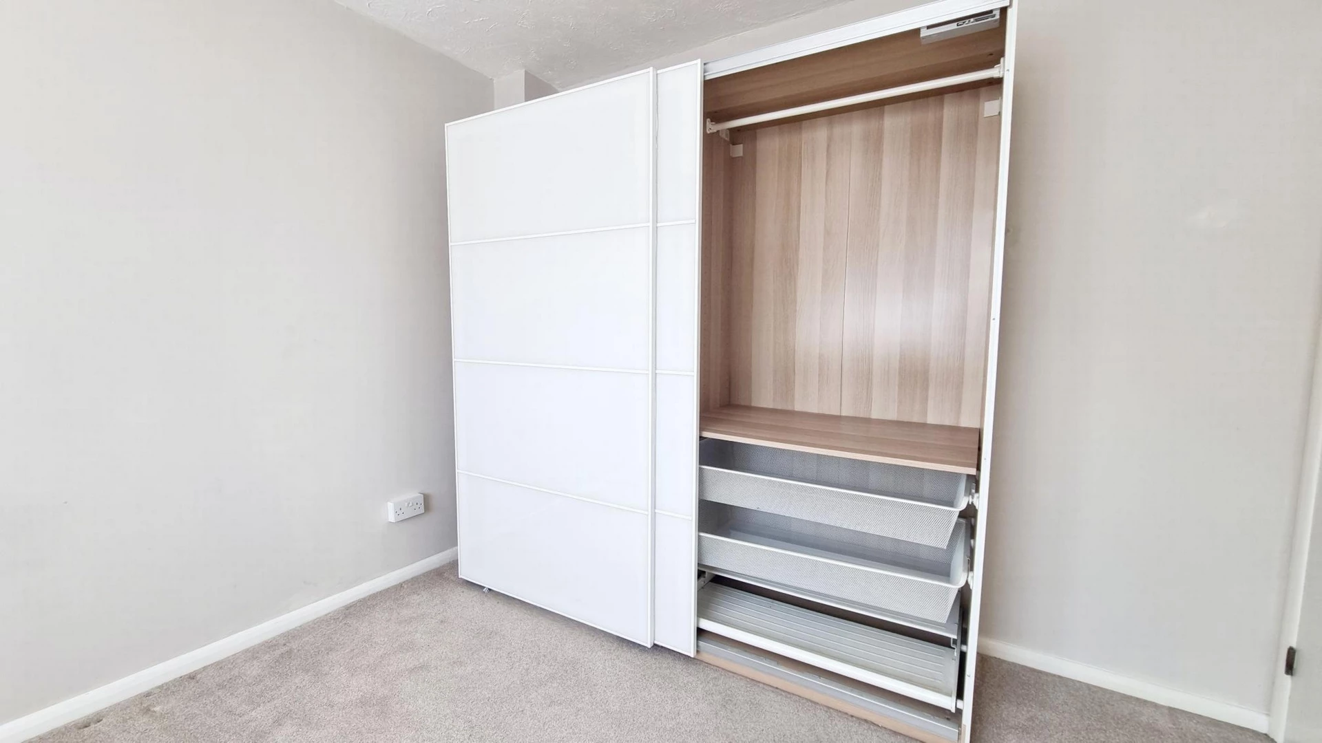 Bedroom Wardrobe