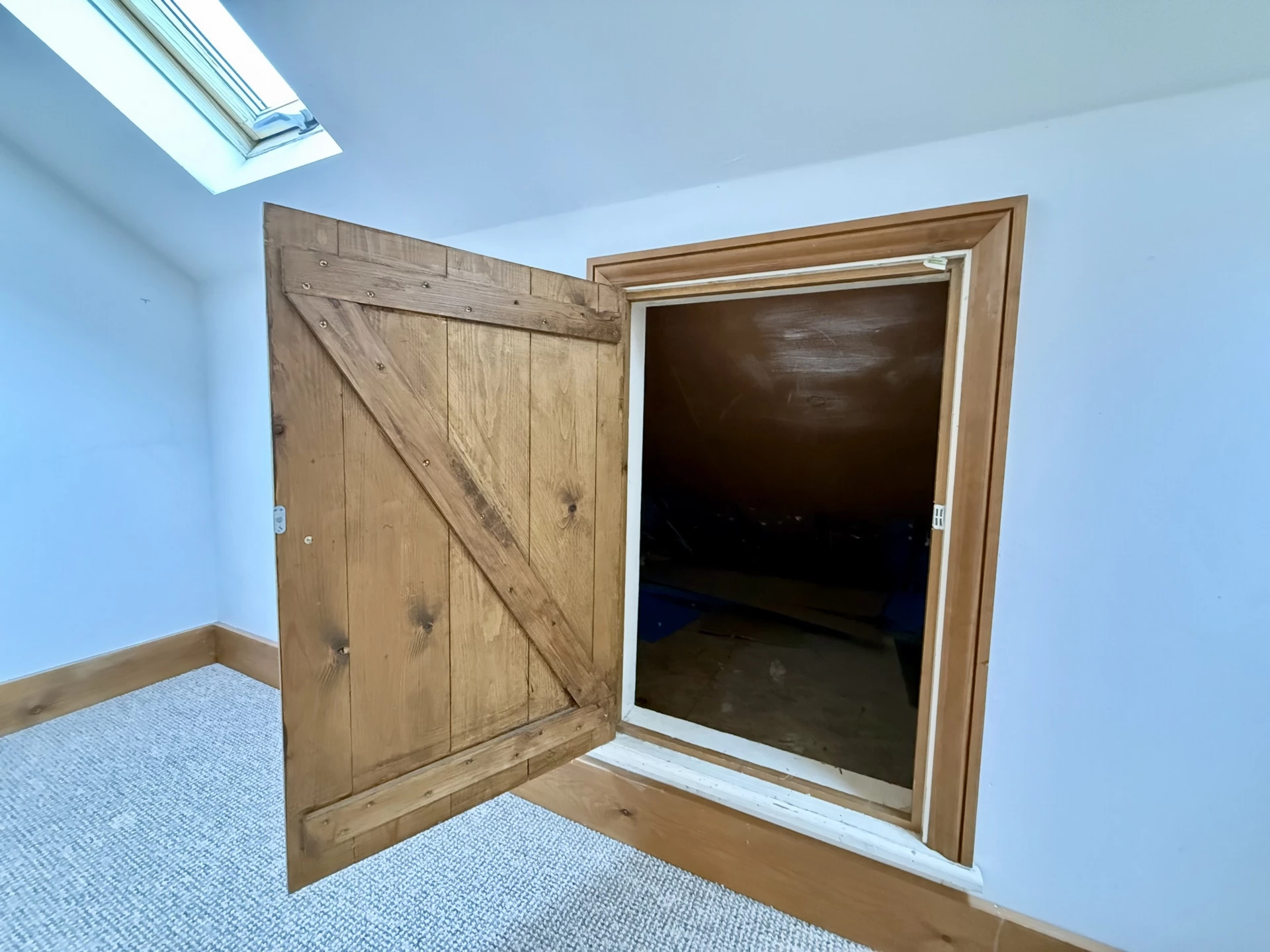 2nd Reception Storage